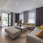 Seaside Luxury With A Swimming Pool - 24341 Trogir