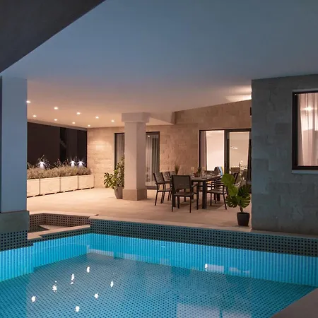Villa Seaside Luxury With A Swimming Pool - 24341 Trogir