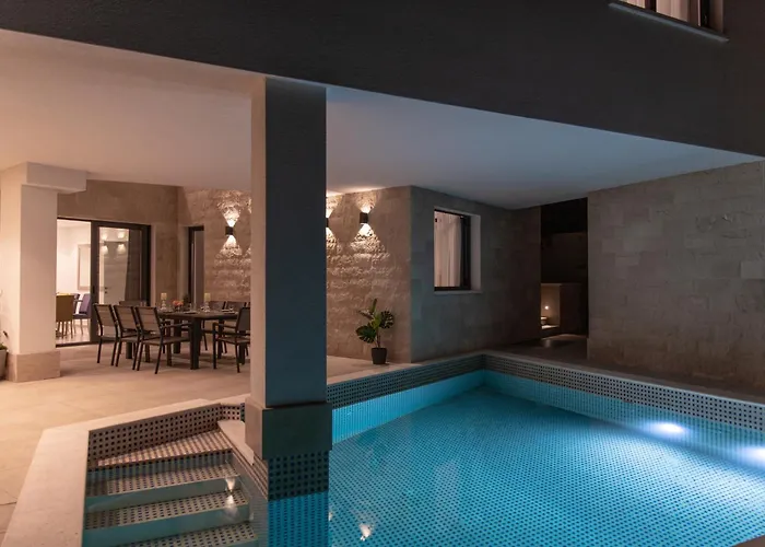 Seaside Luxury With A Swimming Pool - 24341 Villa *