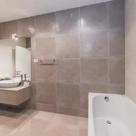 Seaside Luxury With A Swimming Pool - 24341 * Trogir